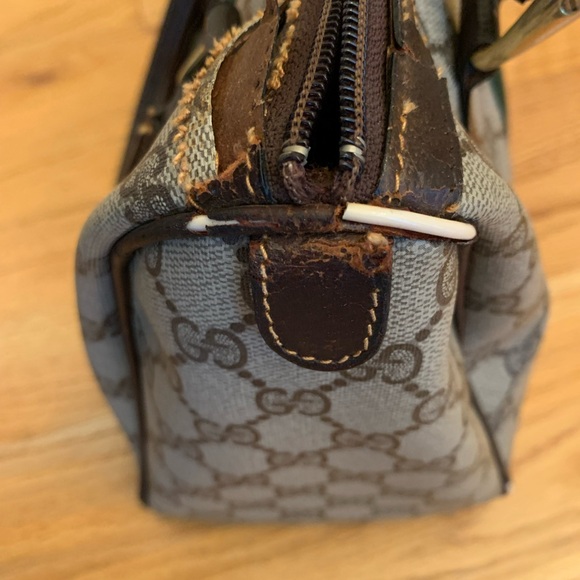 Gucci Beige and Brown Canvas Bag with Red and Green Accent Needs Restoration - Picture 5 of 16